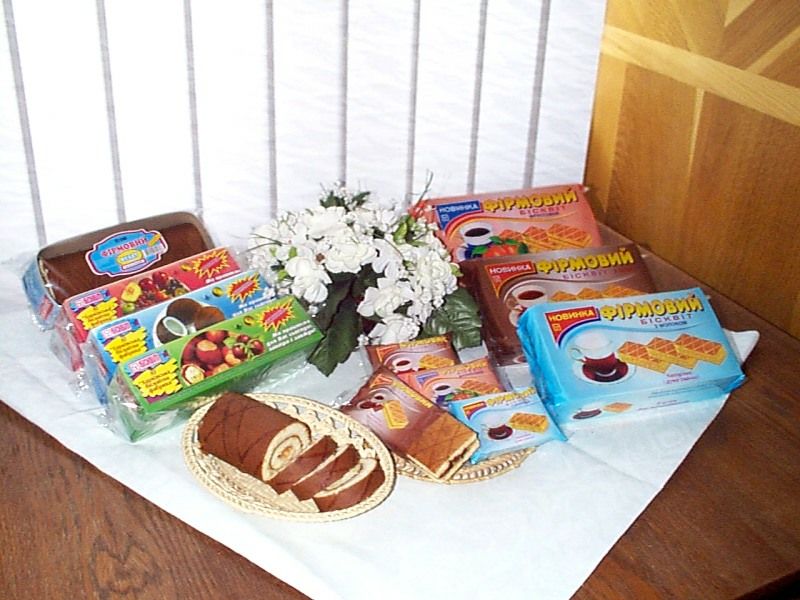 Biscuits and Swiss rolls