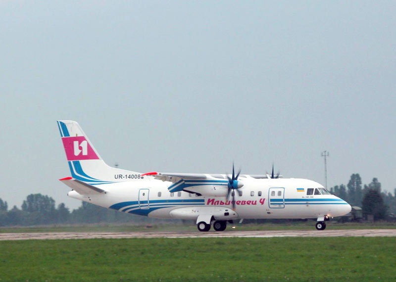 Airplanes AN-140-100
