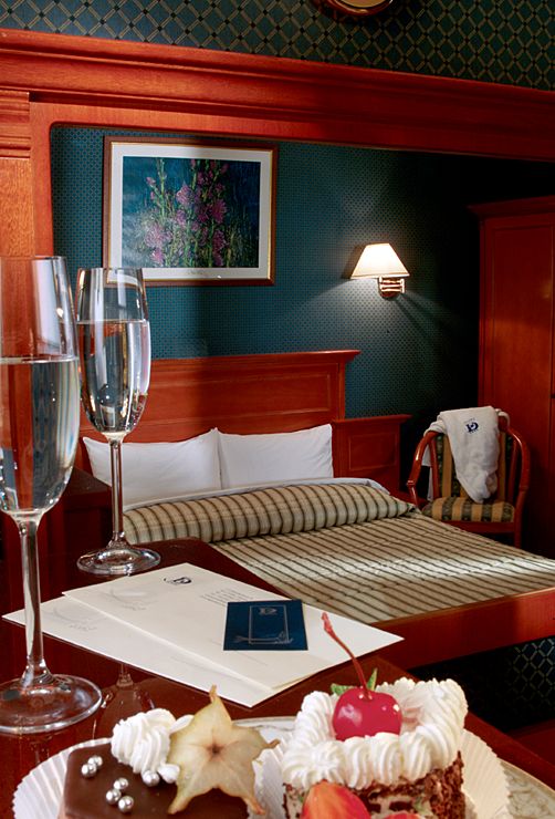 Dnipro, Hotel