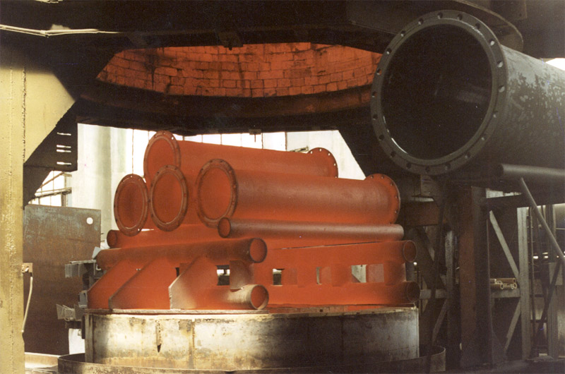 Parts of columns (side-bars) on the furnace floor